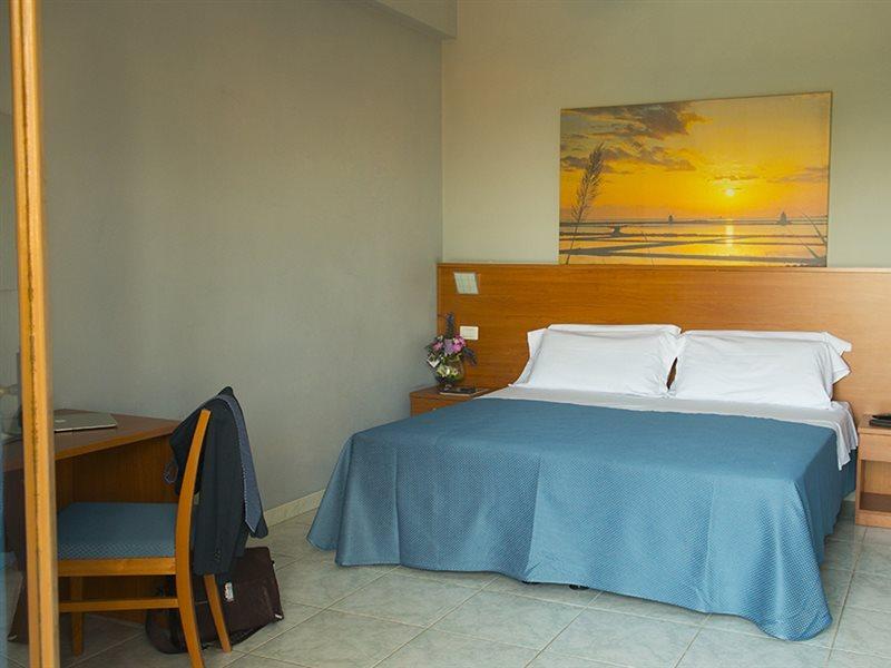 פורטו אמפדוקלה Hotel Dei Pini מראה חיצוני תמונה