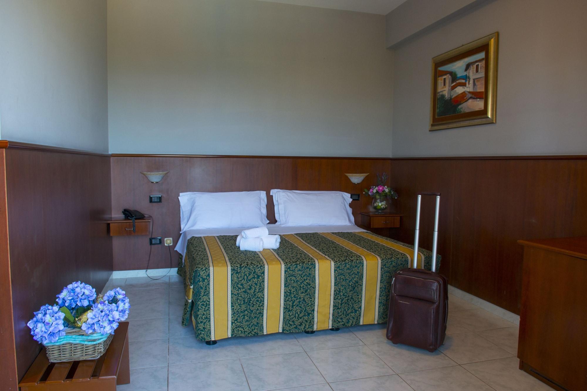 פורטו אמפדוקלה Hotel Dei Pini מראה חיצוני תמונה