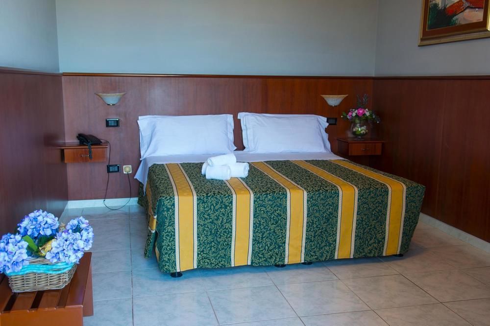 פורטו אמפדוקלה Hotel Dei Pini מראה חיצוני תמונה