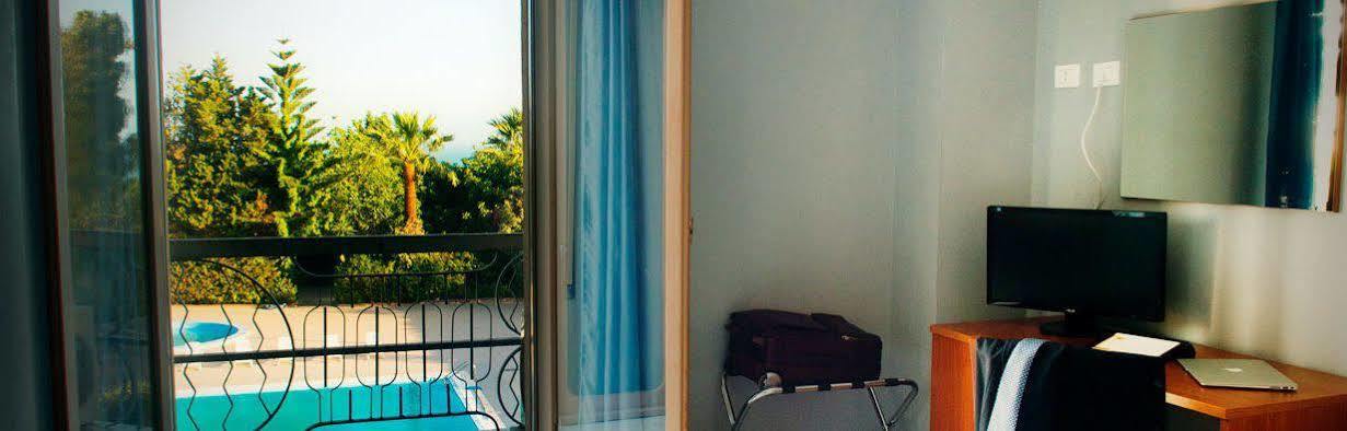 פורטו אמפדוקלה Hotel Dei Pini מראה חיצוני תמונה
