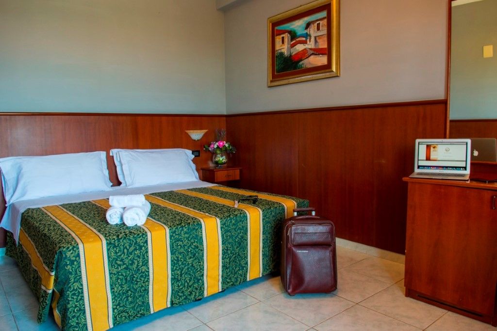 פורטו אמפדוקלה Hotel Dei Pini מראה חיצוני תמונה